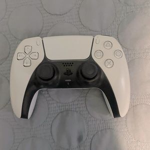 PlayStation 5 controller